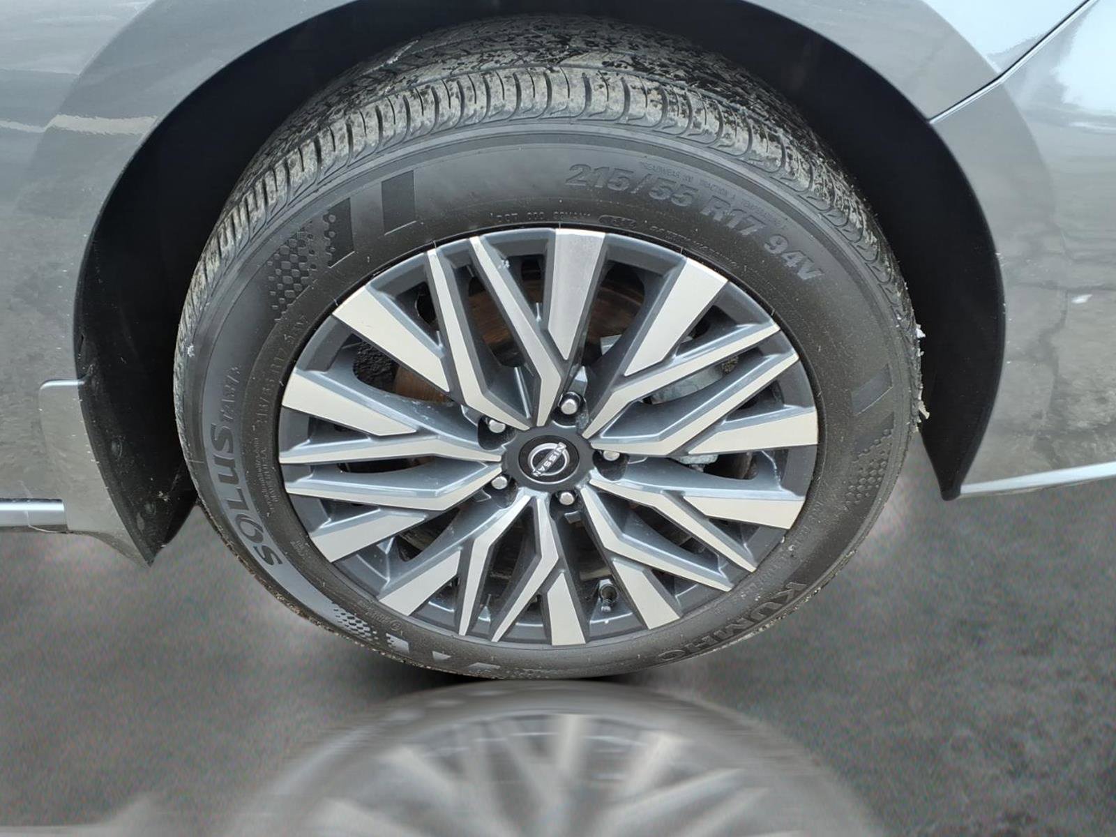 Certified 2024 Nissan Altima 2.5 SV w/ SV Premium Package image 10