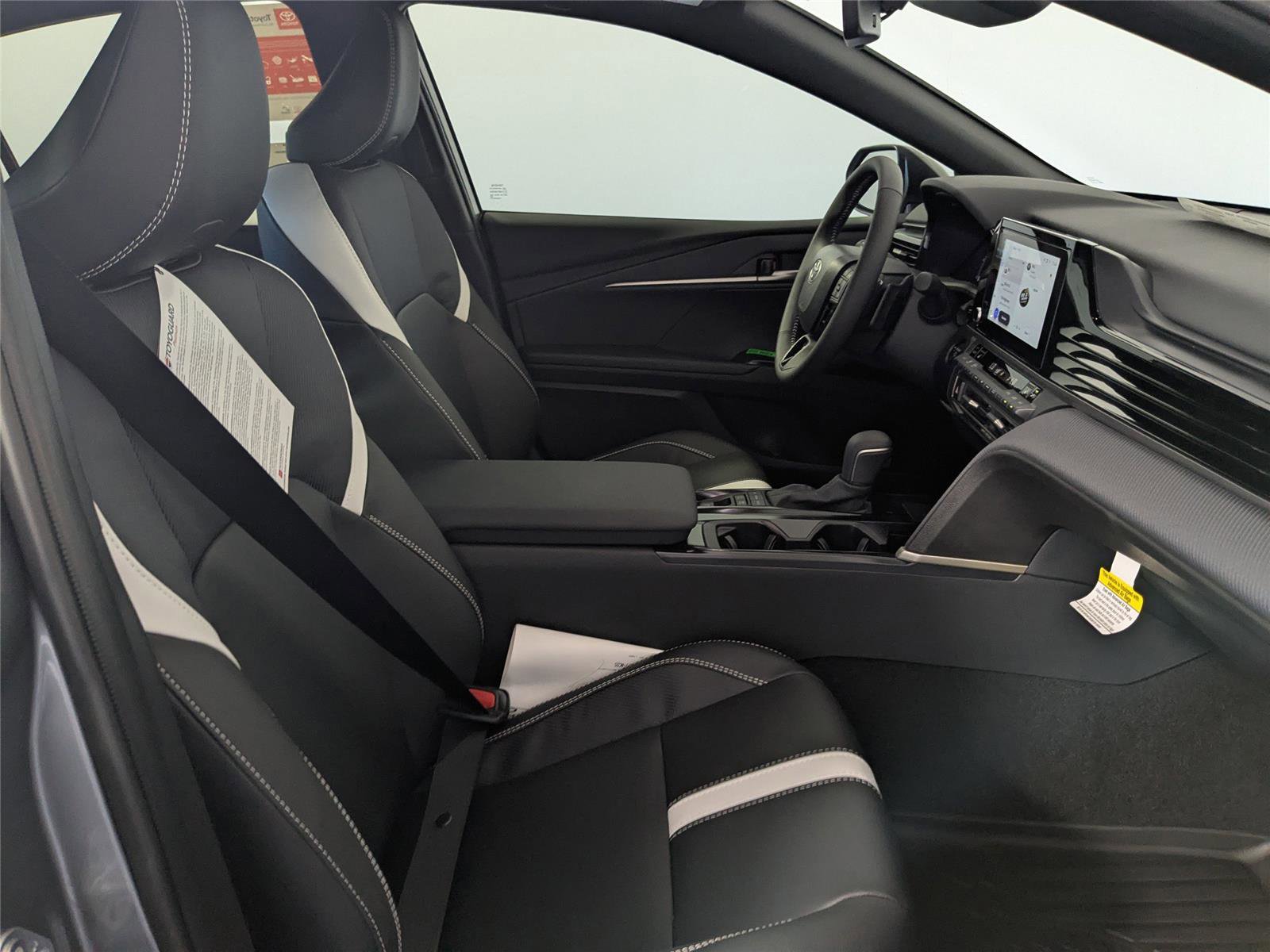 New 2026 Toyota Camry SE image 4