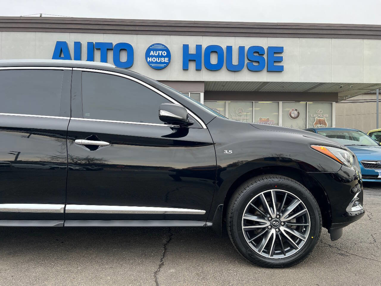 Used 2018 INFINITI QX60 AWD w/ Premium Plus Package image 38
