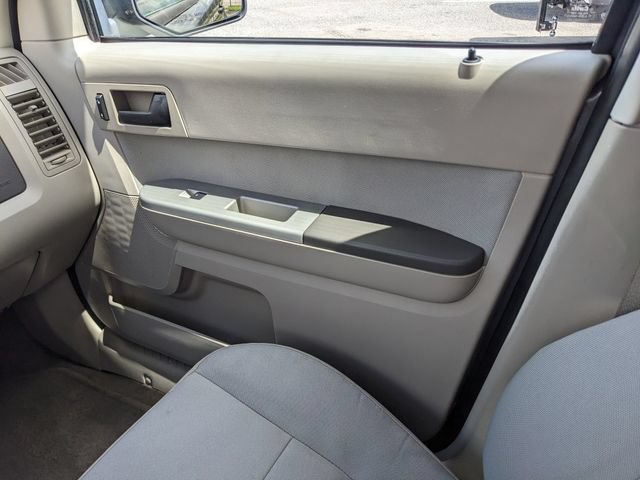 Used 2011 Ford Escape XLT FWD image 17