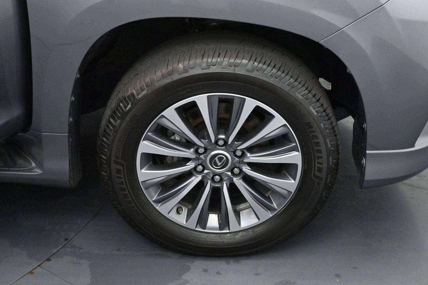 Used 2023 Lexus GX 460 Luxury AWD/4WD image 35