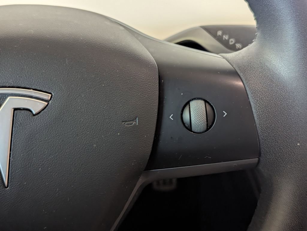 Used 2021 Tesla Model 3 Performance image 8