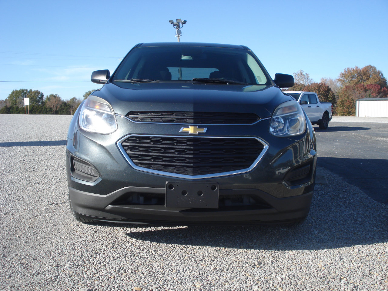 Used 2017 Chevrolet Equinox LS image 3