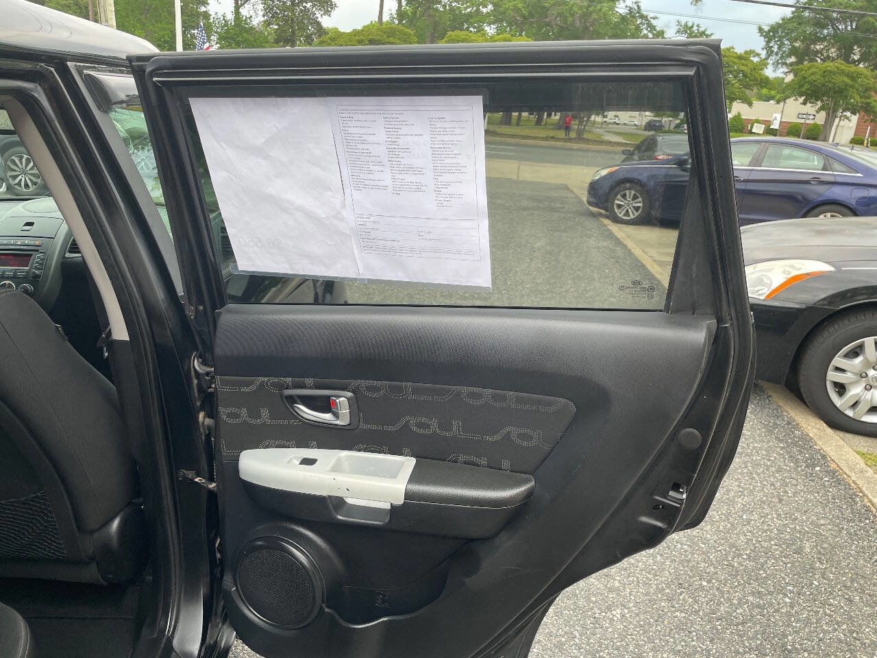 Used 2012 Kia Soul + FWD image 32