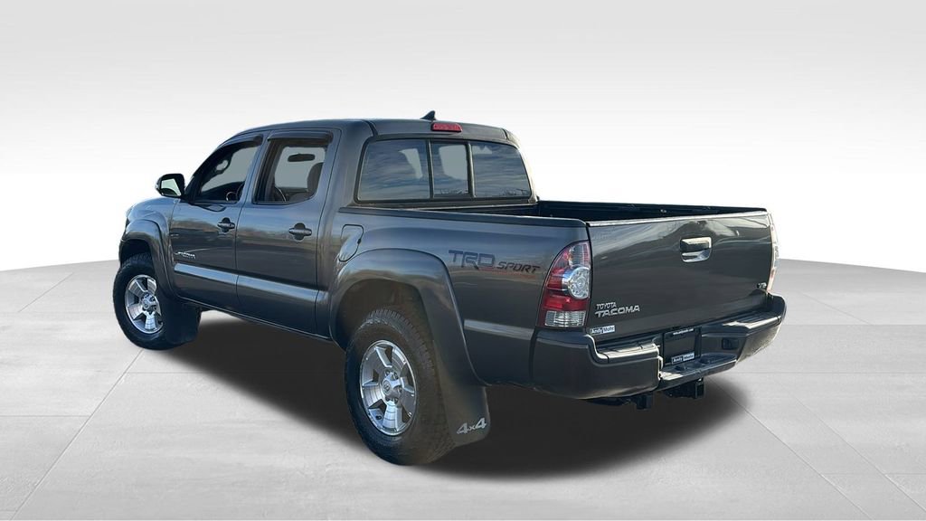 Used 2015 Toyota Tacoma Base image 5