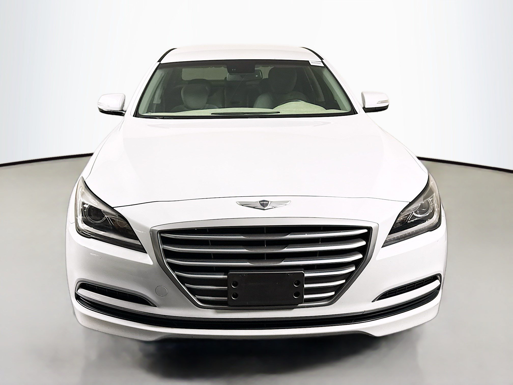 Used 2016 Hyundai Genesis 3.8 RWD image 2