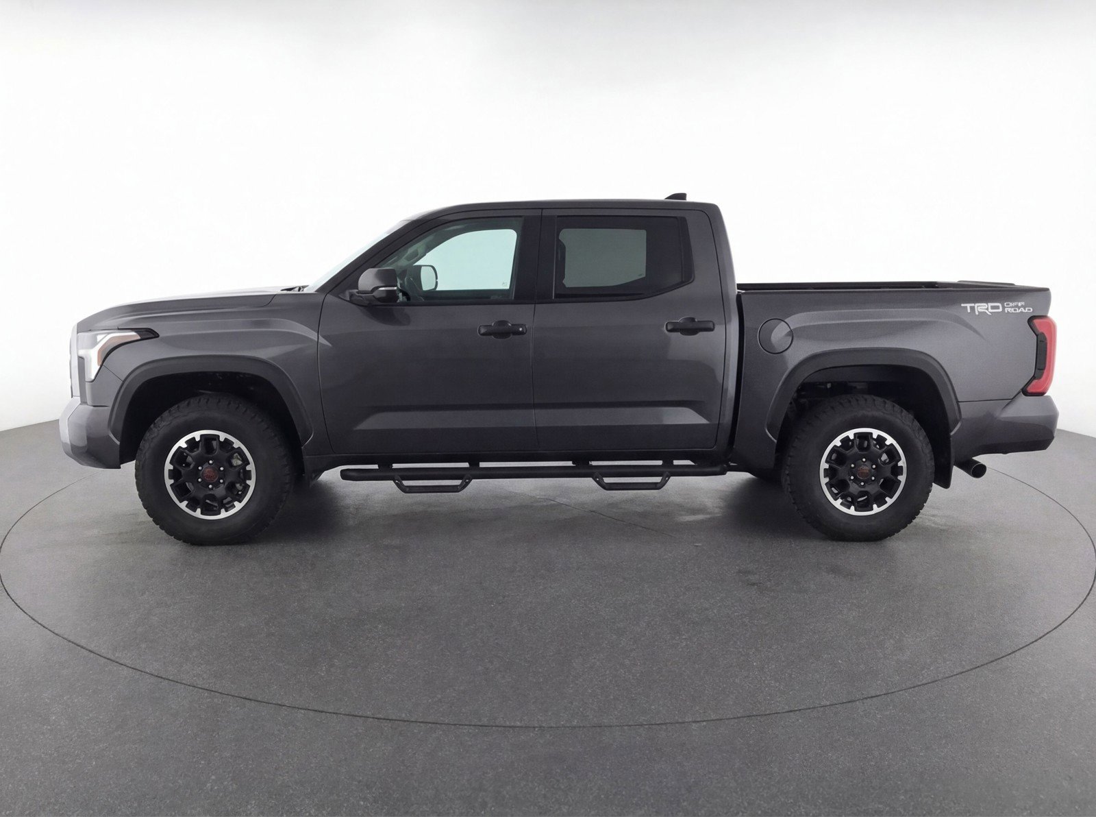Used 2025 Toyota Tacoma TRD Off-Road AWD/4WD image 5