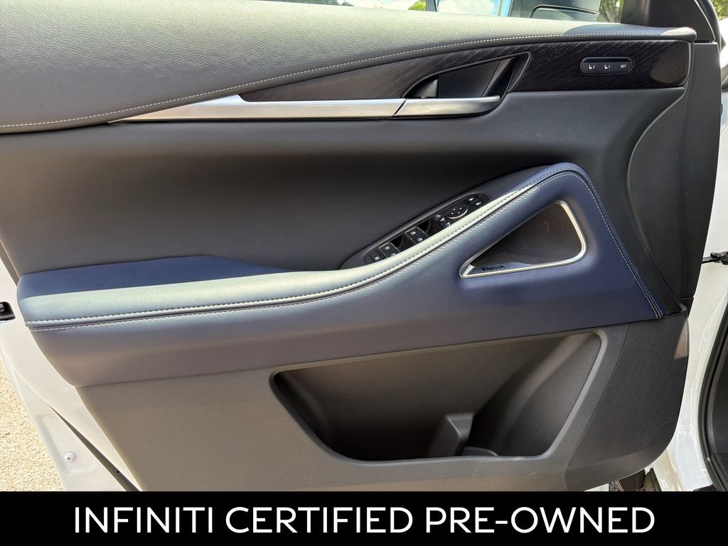 Certified 2026 INFINITI QX60 Sport w/ Dark Cargo Package AWD/4WD image 29