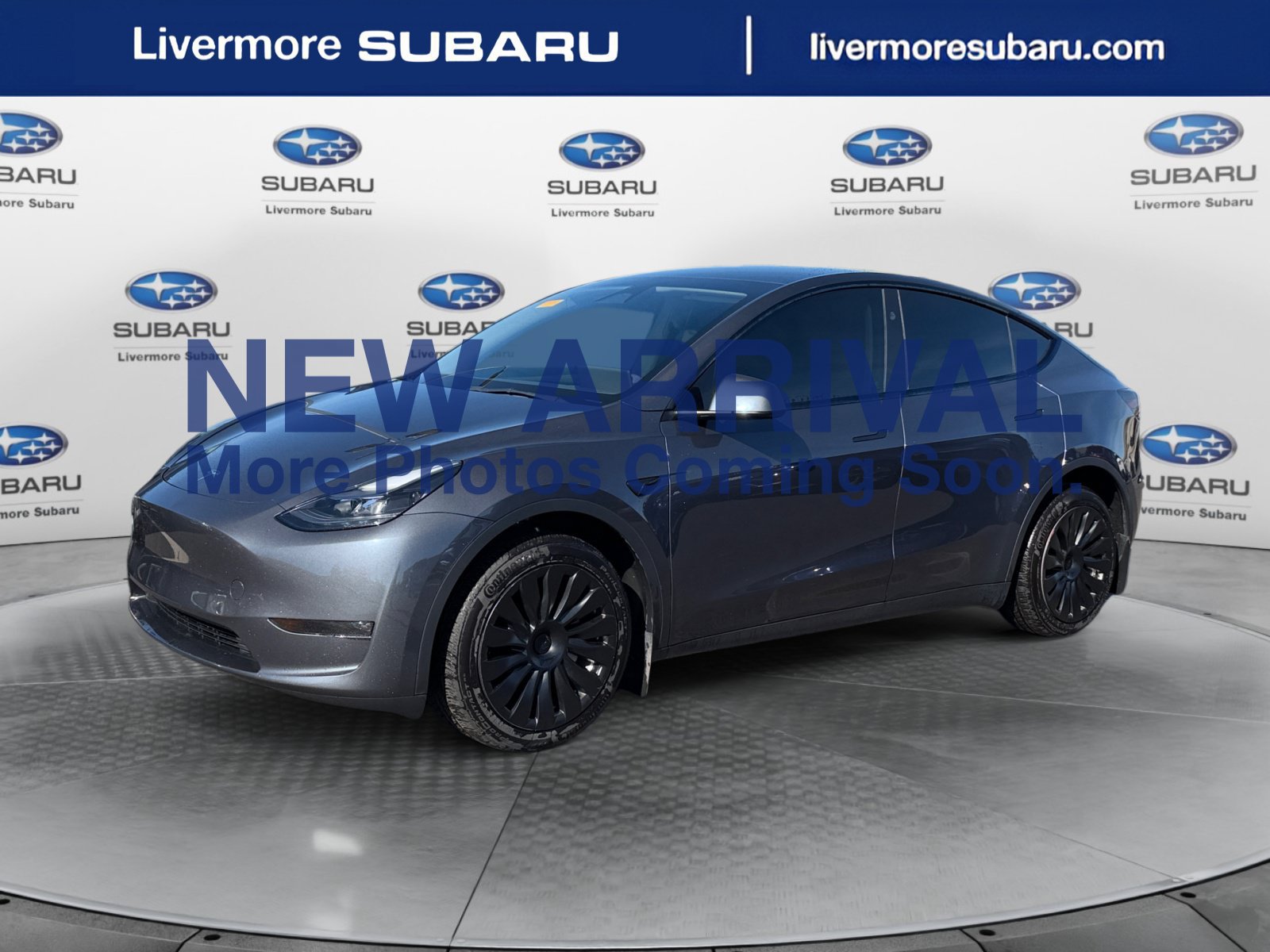 Used 2023 Tesla Model Y Long Range AWD/4WD image 1