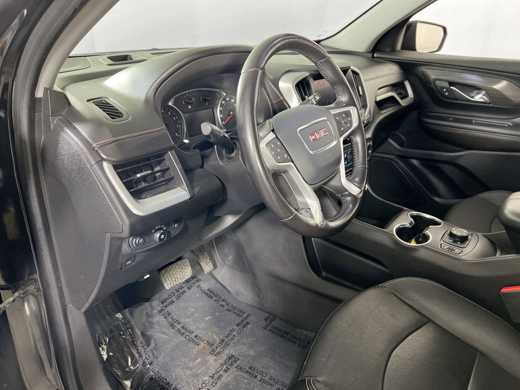 Used 2020 GMC Terrain SLT w/ Preferred Package image 9