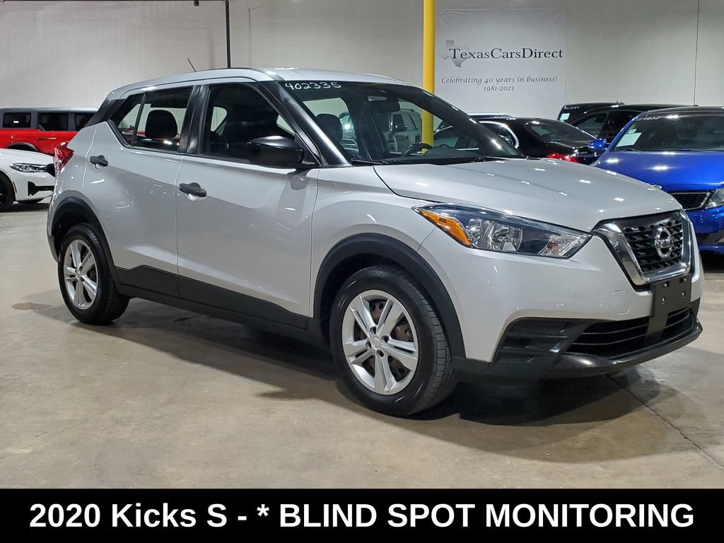 Used 2020 Nissan Kicks S FWD image 3