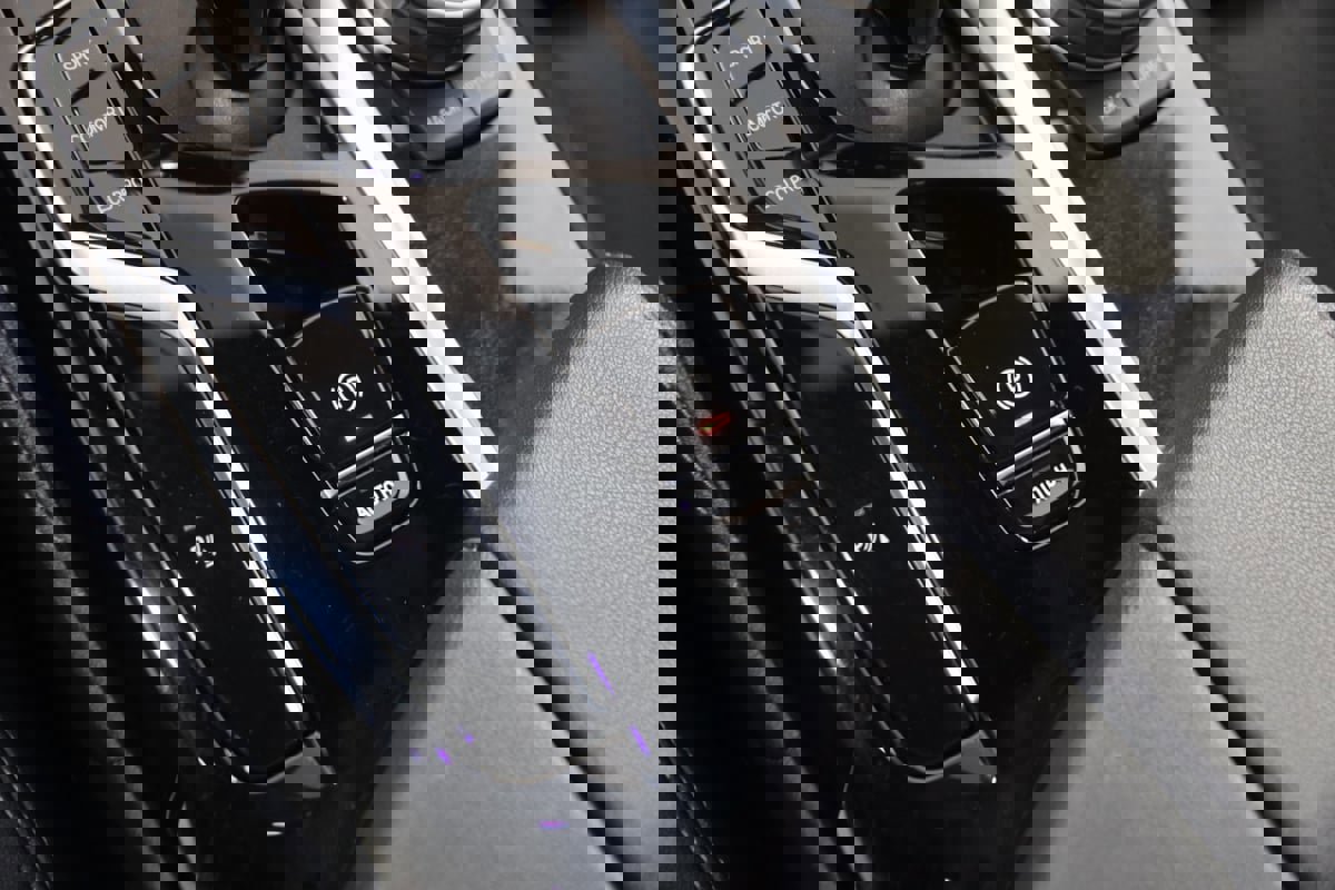 Used 2023 BMW 540i xDrive w/ M Sport Package image 29