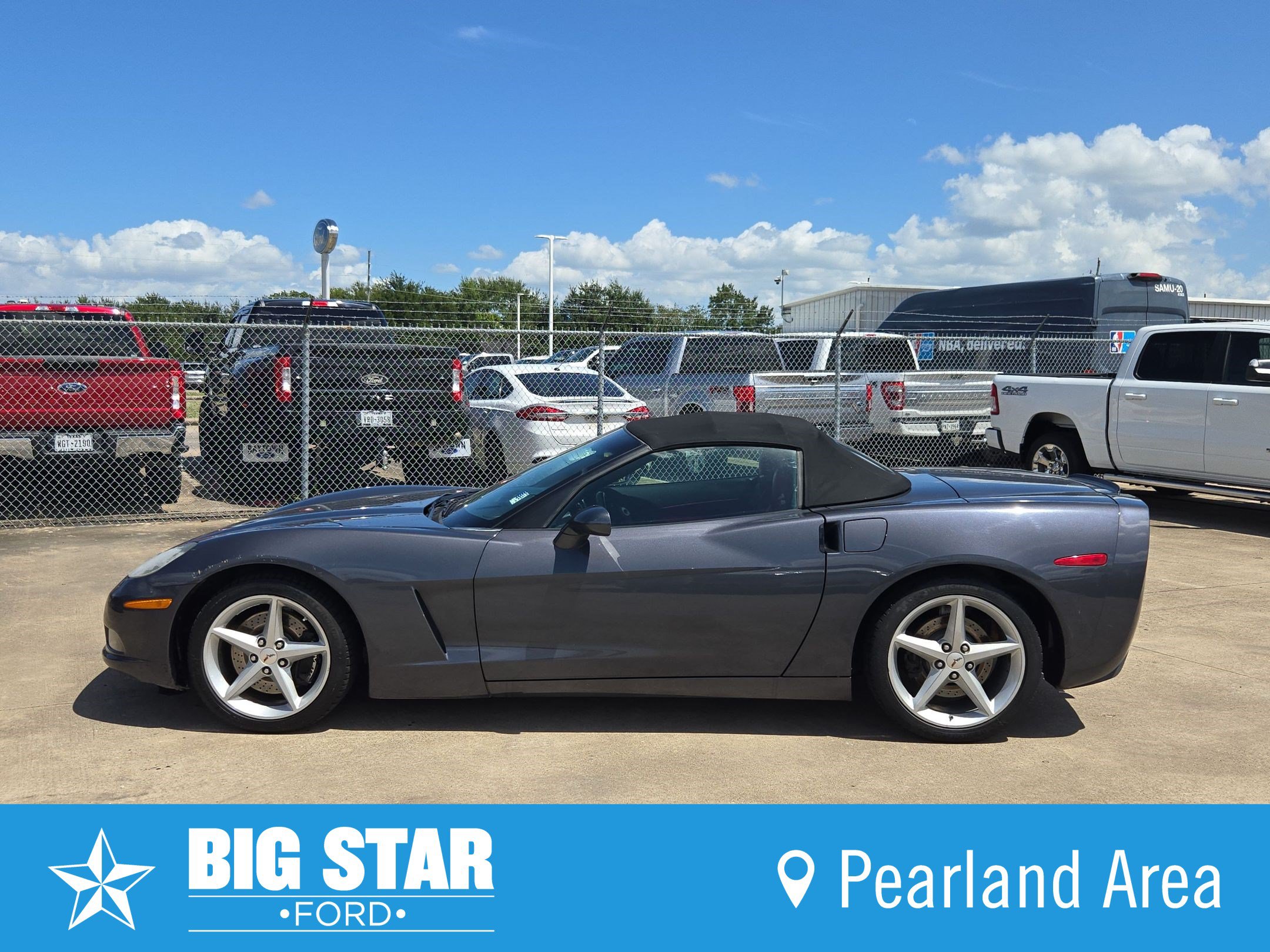 Used 2012 Chevrolet Corvette Convertible w/ 3LT Preferred Equipment Group RWD image 7