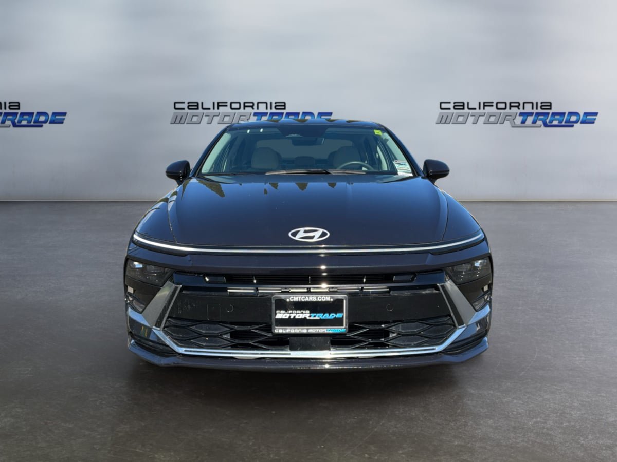 Used 2025 Hyundai Sonata SEL FWD image 2