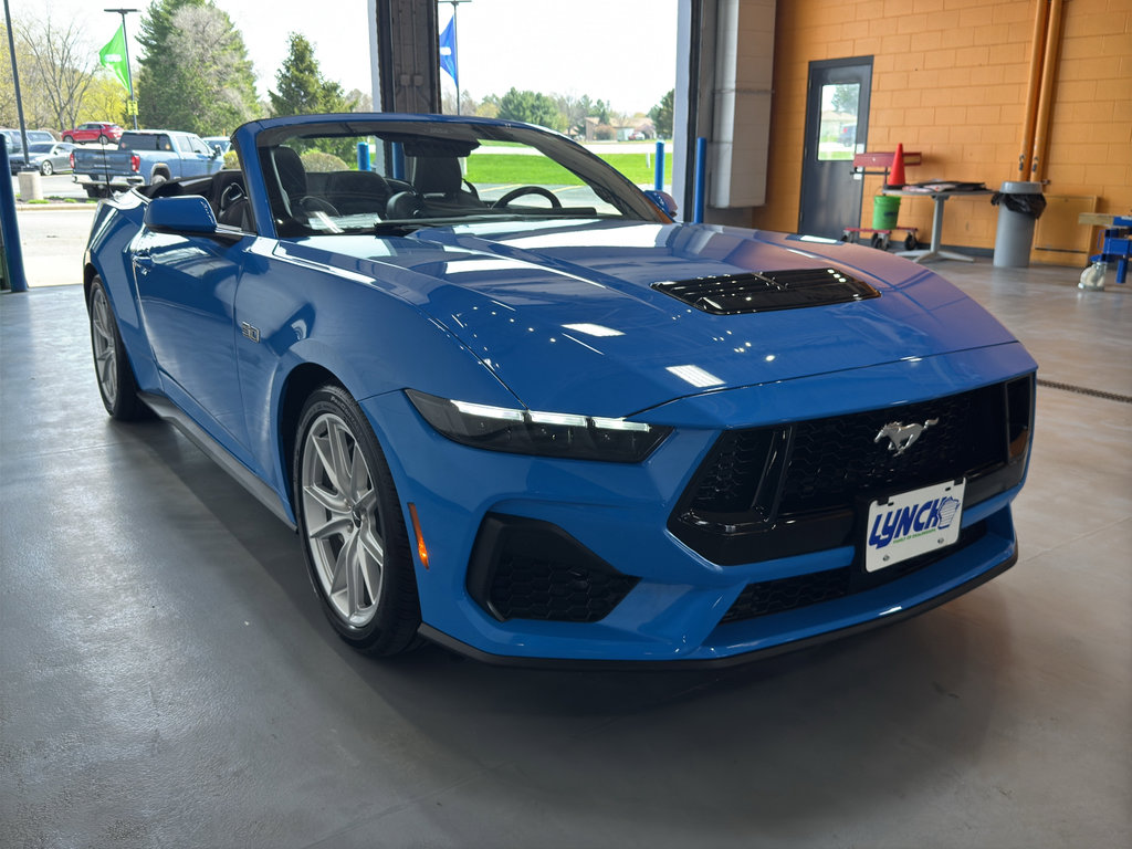 Used 2025 Ford Mustang GT Premium RWD image 7