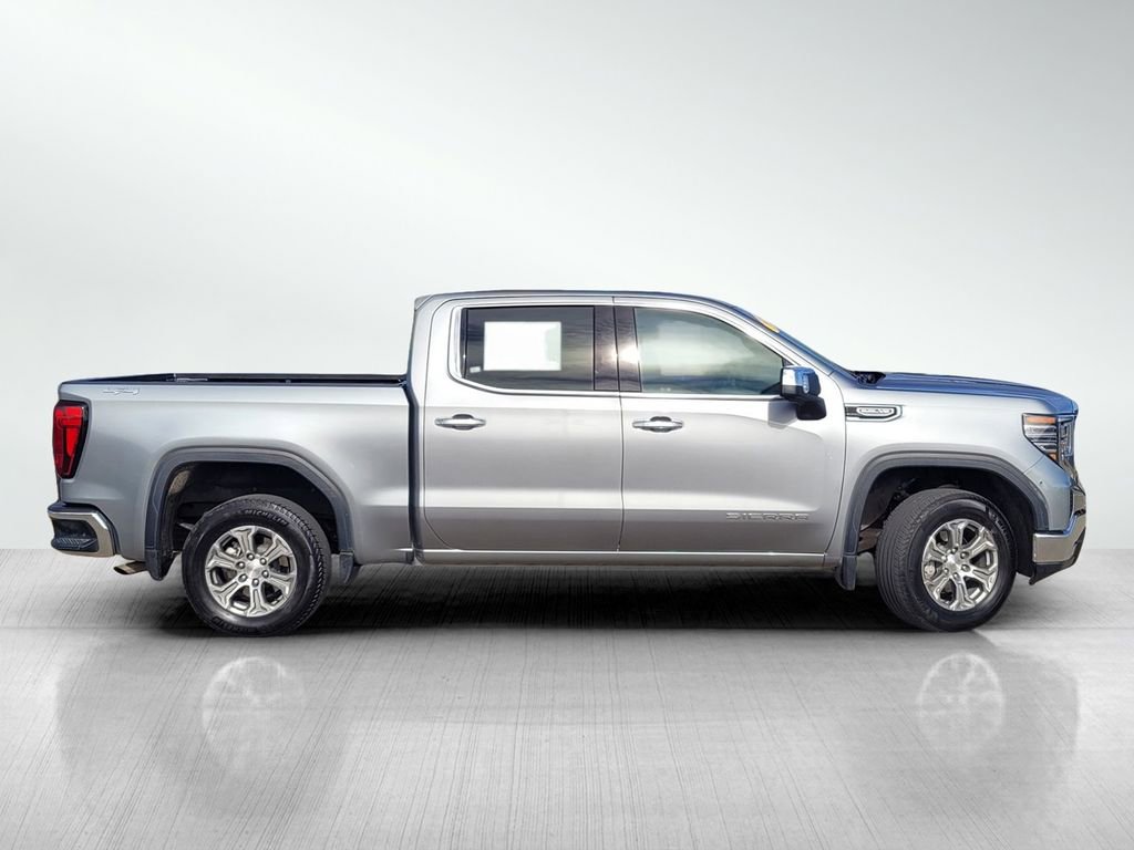 Used 2025 GMC Sierra 1500 SLT AWD/4WD image 3