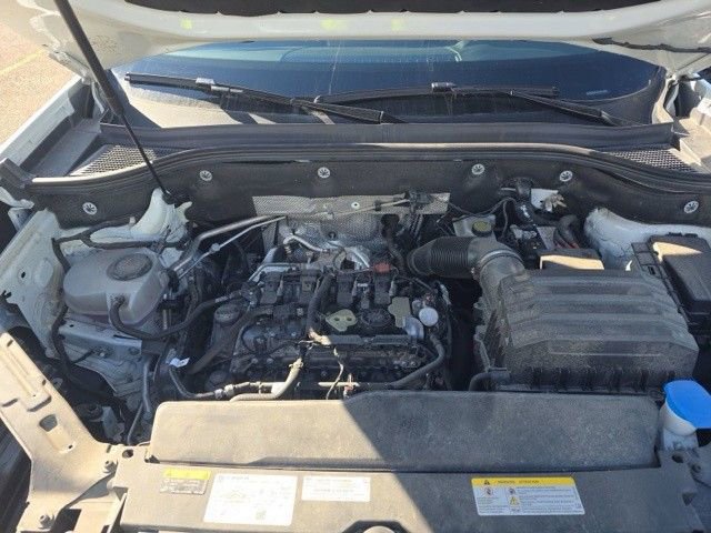 Used 2025 Volkswagen Atlas Cross Sport SE image 18