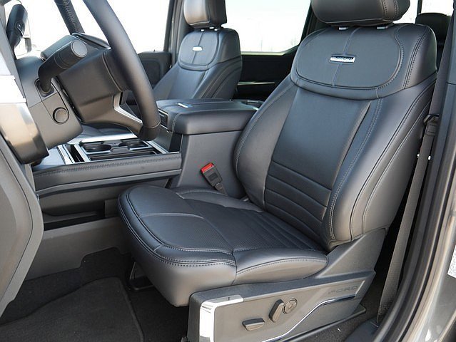 New 2025 Ford F350 Platinum image 13