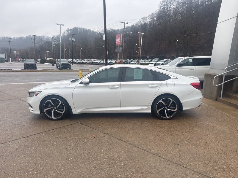 Used 2018 Honda Accord Sport image 4