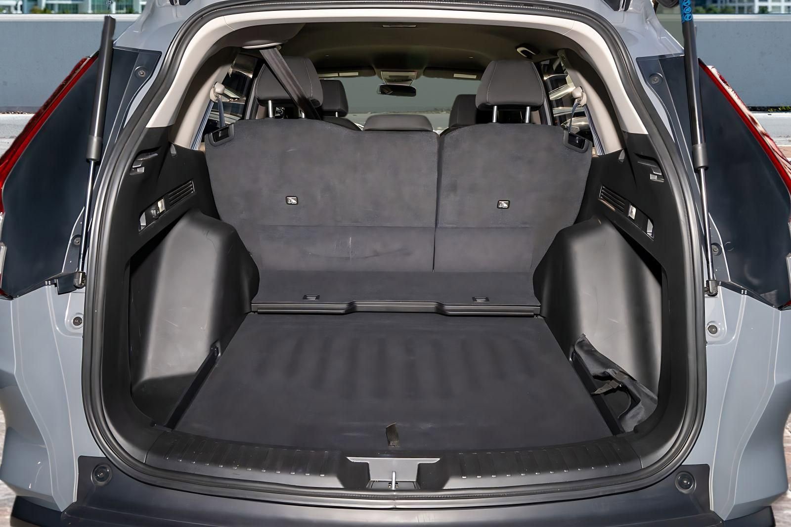 Used 2023 Honda CR-V LX image 9