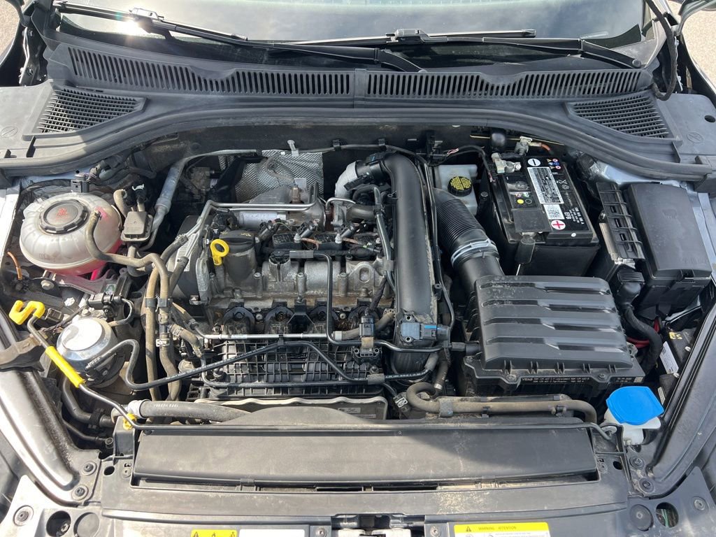 Used 2021 Volkswagen Jetta R-Line w/ R-Line Cold Weather Package FWD image 29