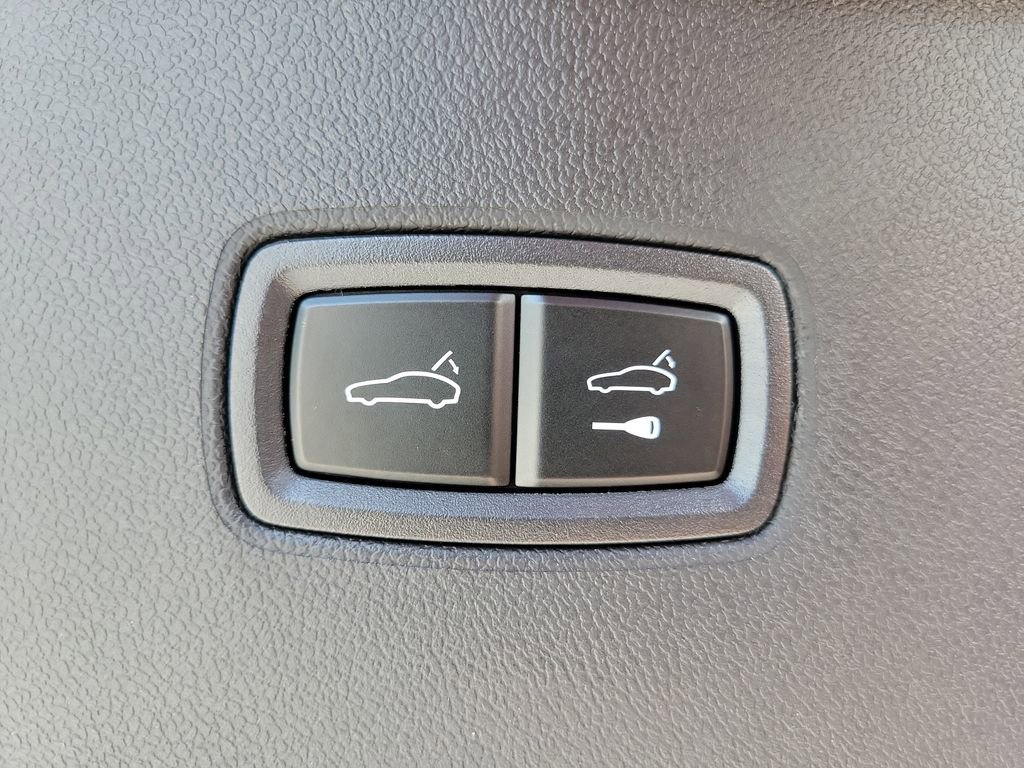 New 2025 Porsche Cayenne S image 18