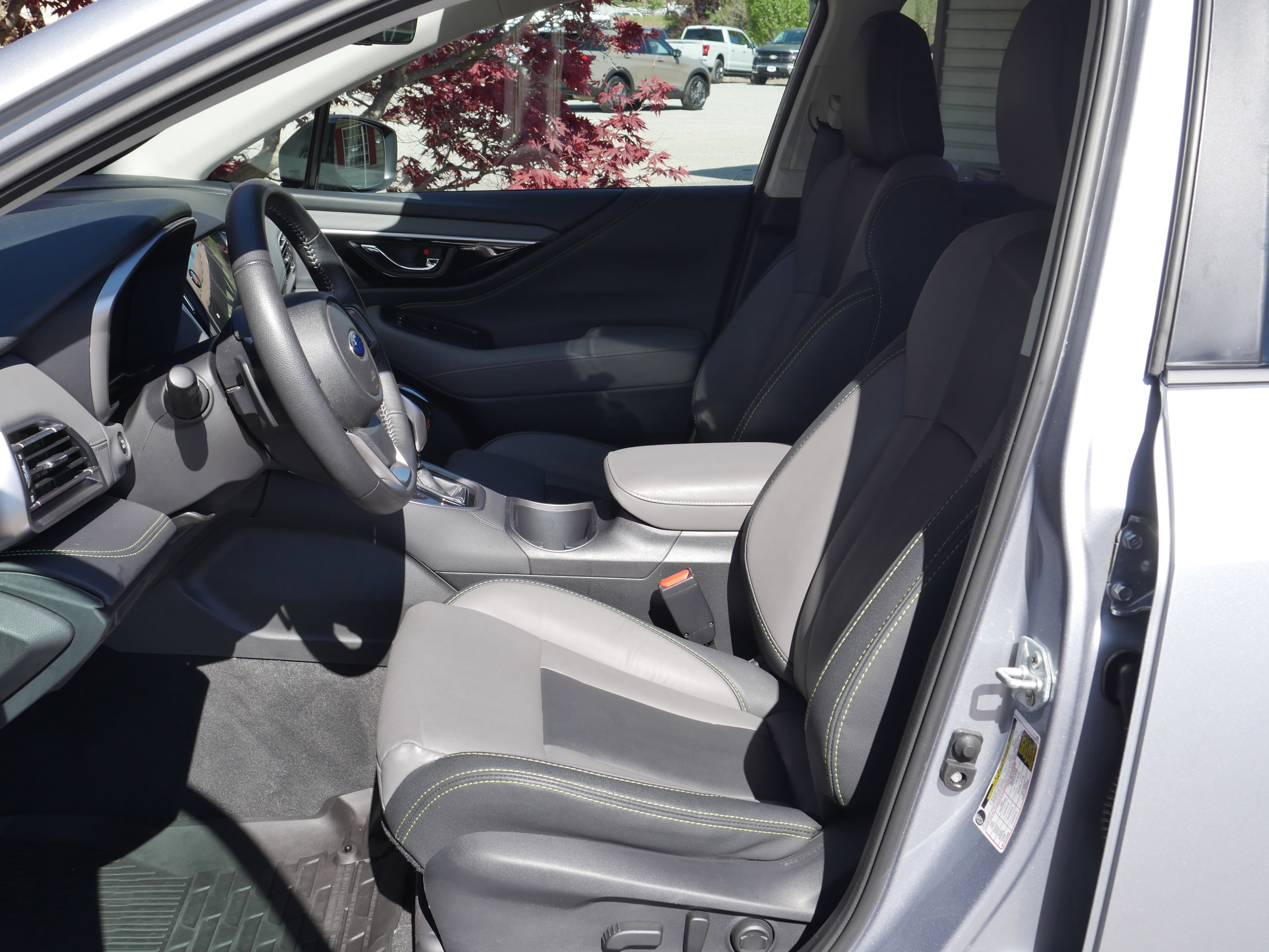 Used 2023 Subaru Outback Onyx Edition XT AWD/4WD image 3