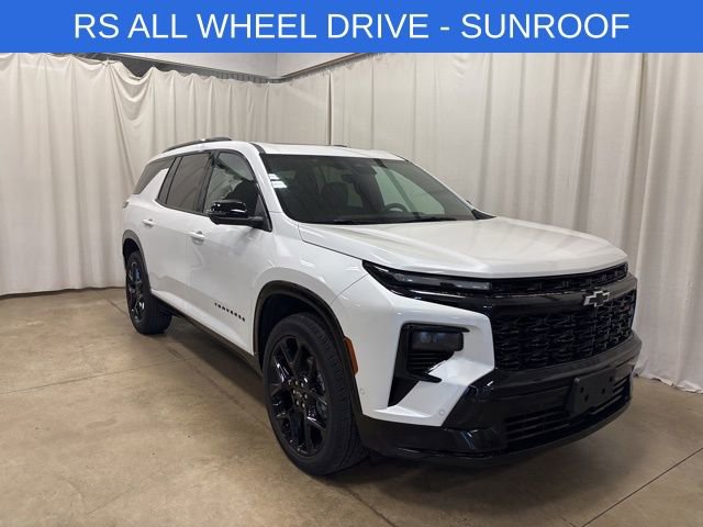 Used 2025 Chevrolet Traverse RS