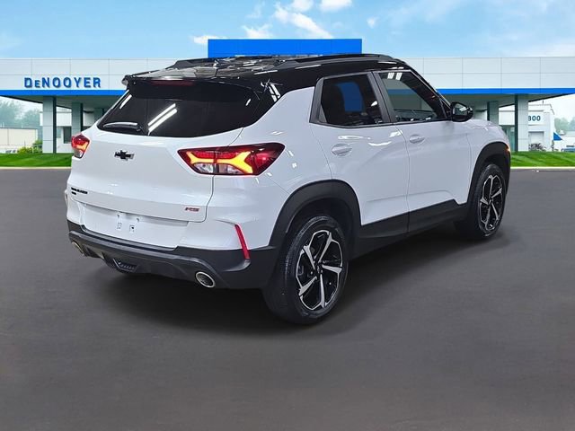 Used 2023 Chevrolet TrailBlazer RS w/ Sun and Liftgate Package image 7