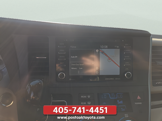 Used 2019 Toyota Sienna XLE w/ XLE Navigation Package FWD image 20
