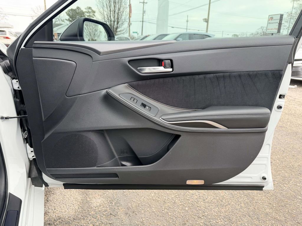Certified 2019 Toyota Avalon Touring image 11