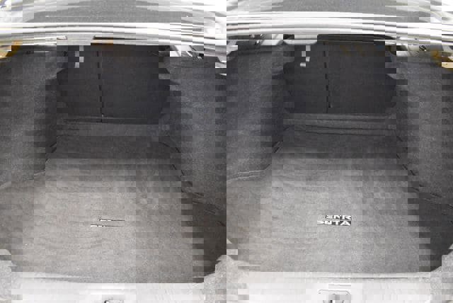 Used 2020 Nissan Sentra SV w/ Trunk Package image 16