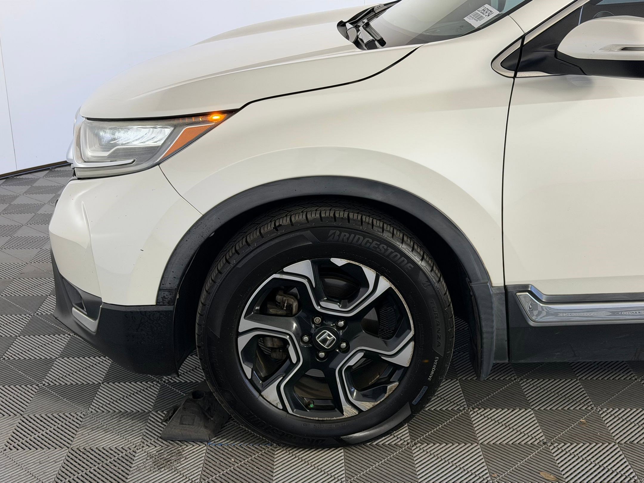 Used 2018 Honda CR-V Touring image 11