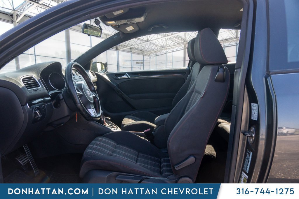 Used 2011 Volkswagen GTI 2-Door FWD image 3