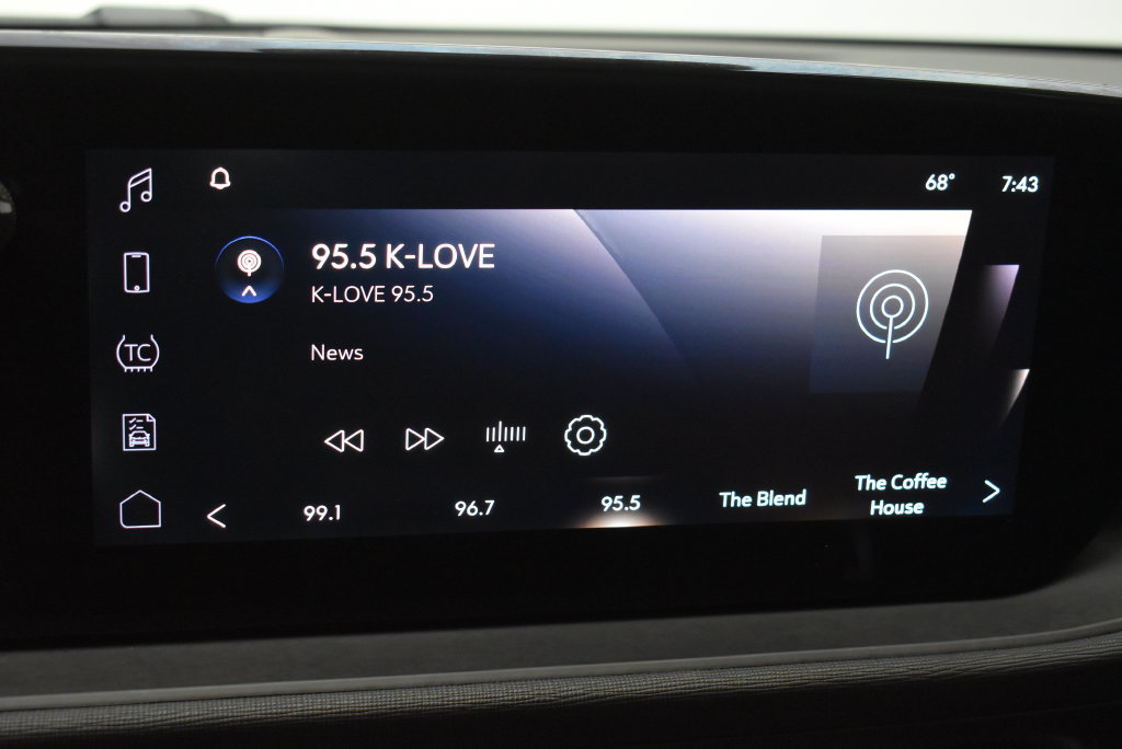 Used 2025 Buick Envista Preferred FWD image 17