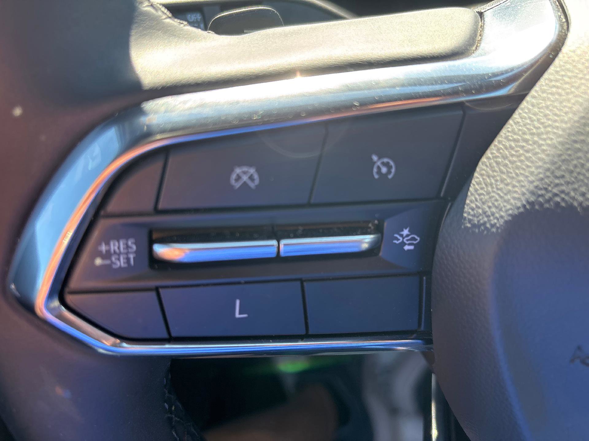 Used 2025 Chevrolet Equinox LT w/ Convenience Package II image 18