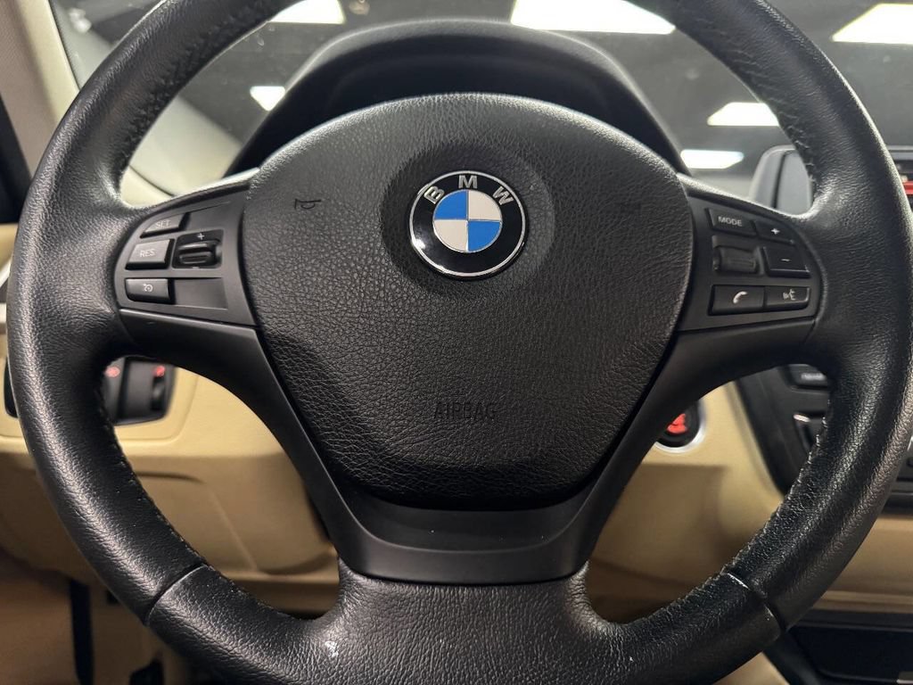 Used 2015 BMW 320i xDrive Sedan AWD/4WD image 22