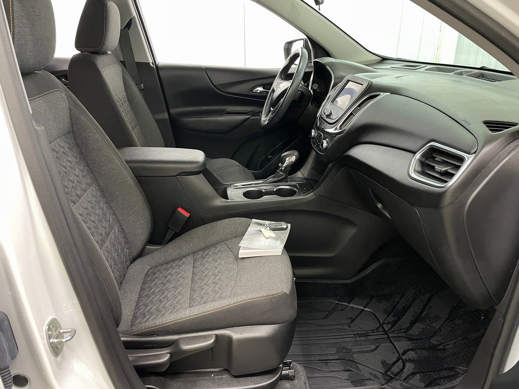 Used 2022 Chevrolet Equinox LT image 36