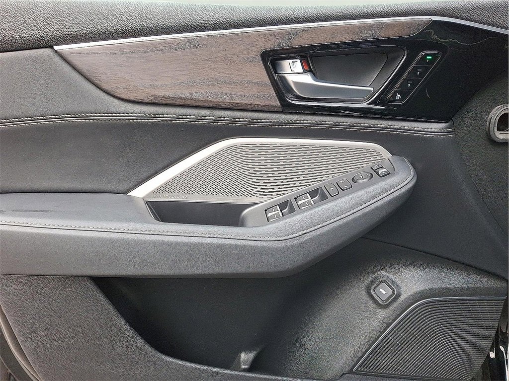 Used 2022 Acura MDX SH-AWD w/ Advance Package image 13