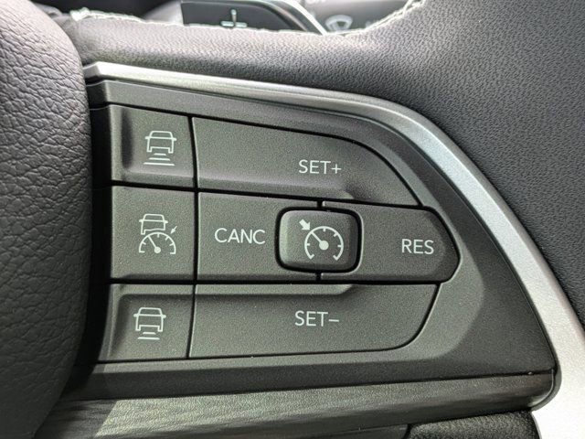 New 2025 Jeep Grand Cherokee L Laredo image 26