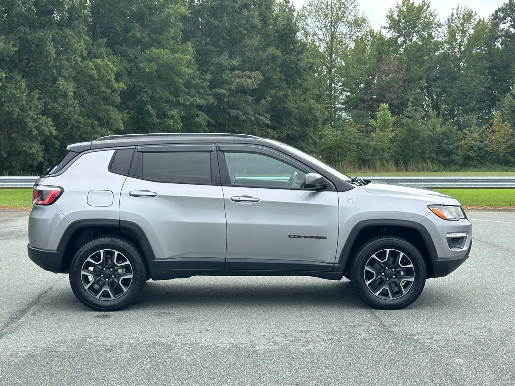 Used 2019 Jeep Compass Trailhawk AWD/4WD image 10