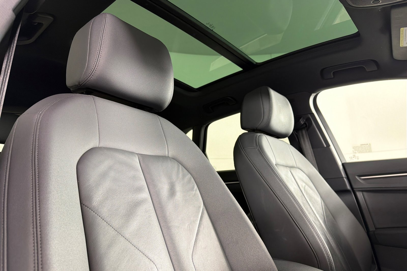 Used 2021 Audi Q3 2.0T Premium w/ Convenience Package image 16