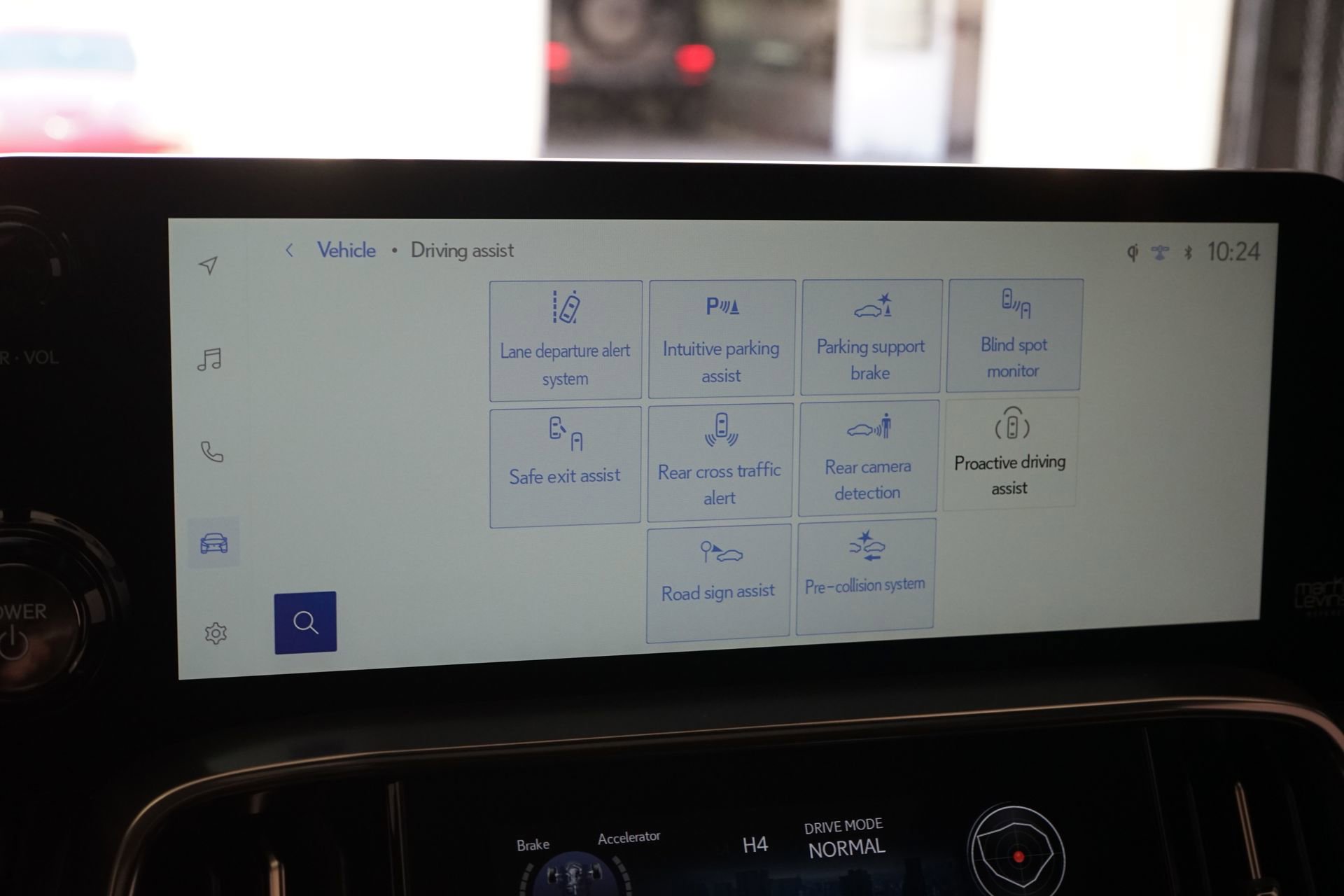 Used 2025 Lexus LX 700h F Sport image 16