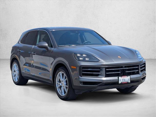 Used 2024 Porsche Cayenne image 3