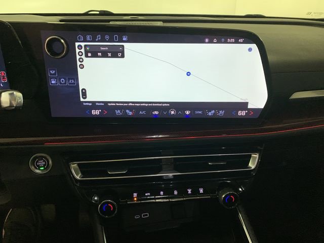 Certified 2024 Chevrolet Traverse RS image 15