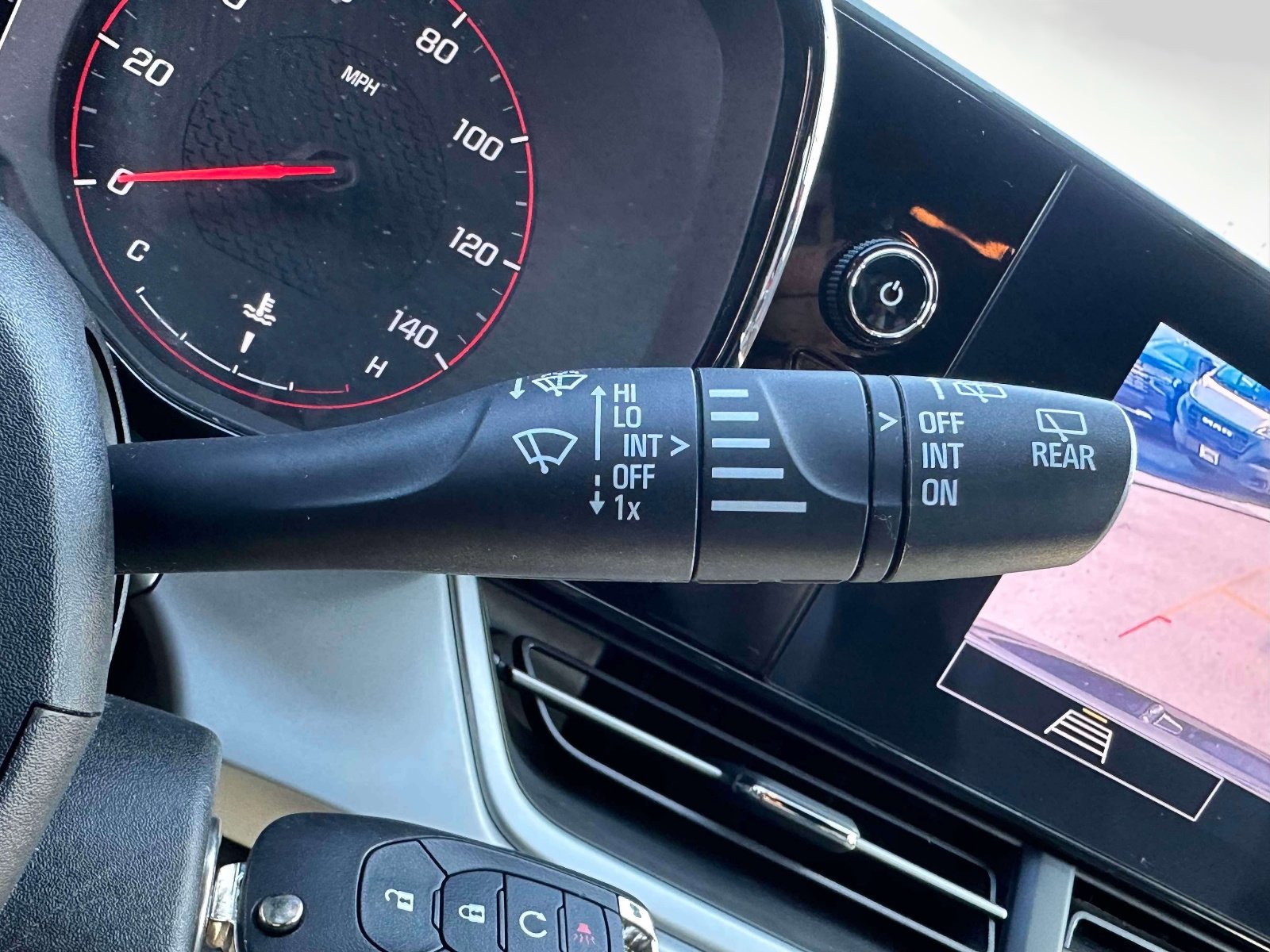 Used 2024 Chevrolet Trax RS image 21