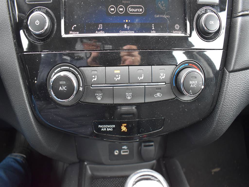 Used 2020 Nissan Rogue S image 15