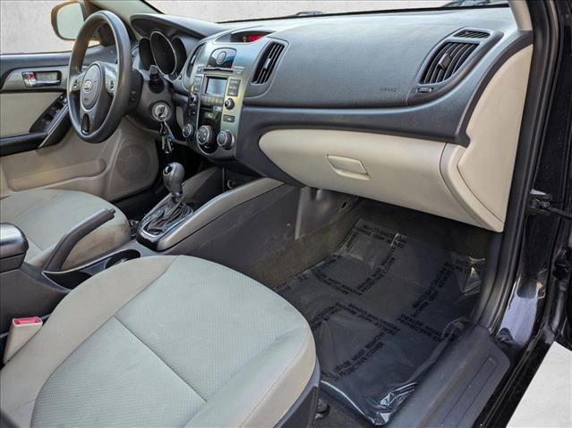 Used 2013 Kia Forte EX image 20