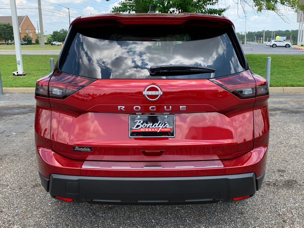 New 2026 Nissan Rogue SV FWD image 4