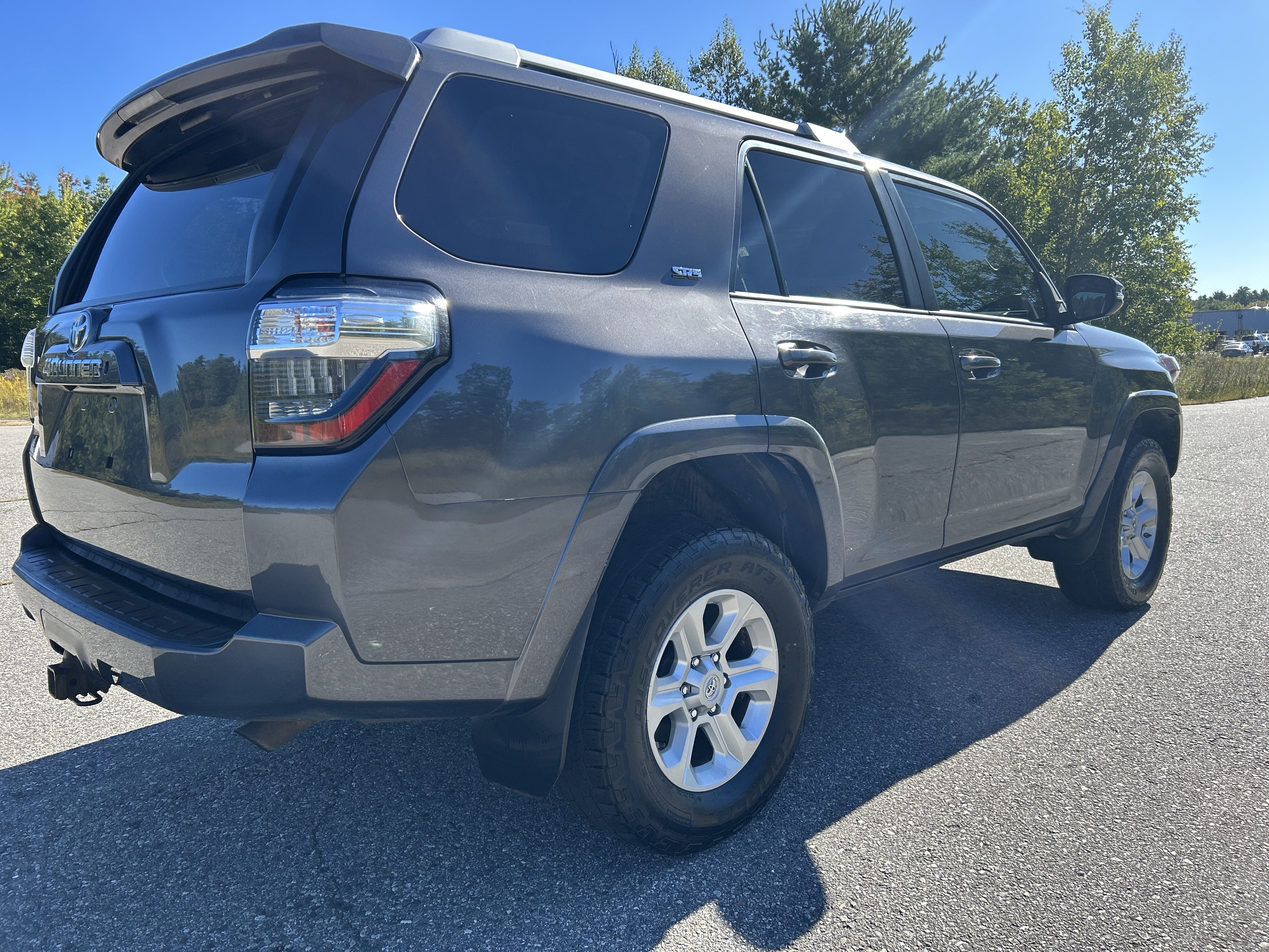 Used 2018 Toyota 4Runner SR5 Premium AWD/4WD image 5